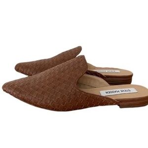 Steve Madden Mattis Woven Flat Mules- Cognac